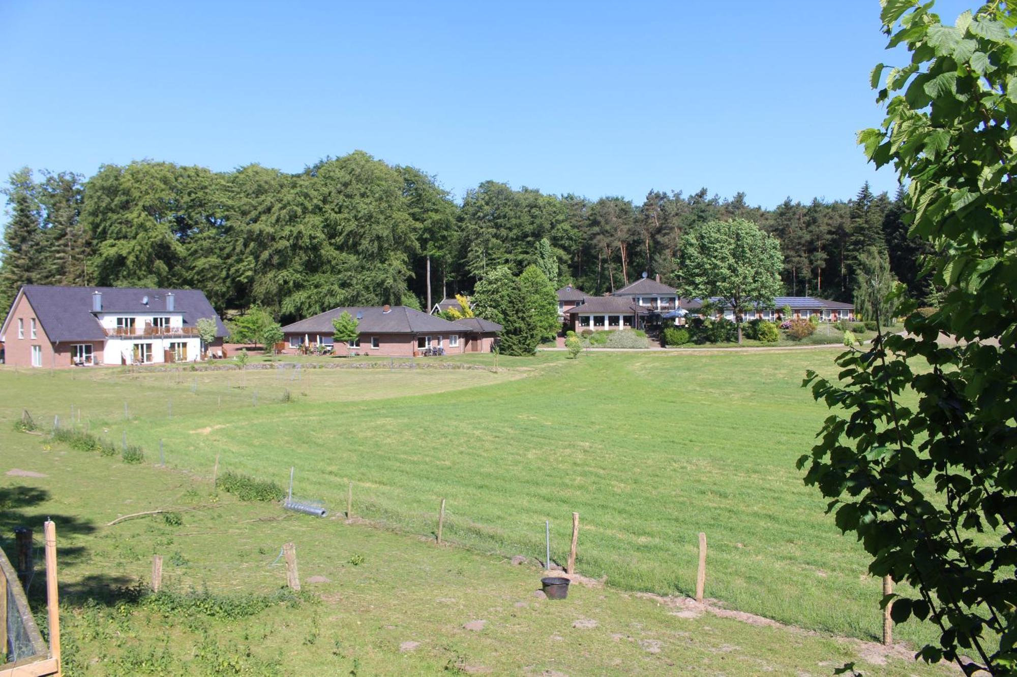 Hotel Cafe Wahlde Restaurant Grapperhausen Exteriör bild